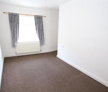 1 bedroom end of terrace house to rent - Photo 2