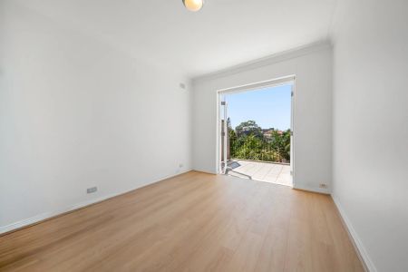 Newly Renovated Coastal Apartment in the Heart of Coogee 4/103 Carrington Road, Coogee NSW 2034 - Photo 2