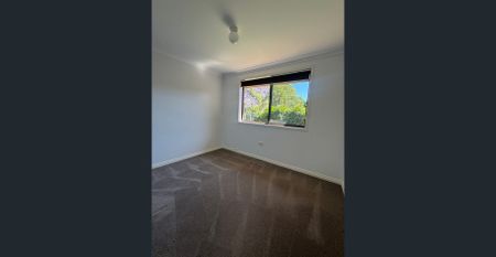 SPACIOUS FAMILY HOME - Photo 5