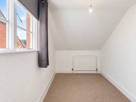 3 bedroom terraced house to rent - Photo 3