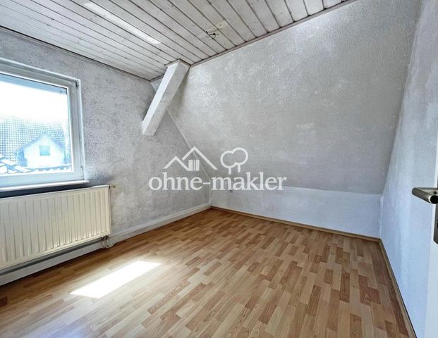 Gemütliche 3 Zimmer im Dachgeschoss - optimaler Grundriss - inkl. gepflegtem Bad & EBK - Foto 1