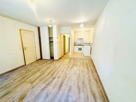 Location Appartement 3 pièces 51m² ROMANS SUR ISERE 26100 - Photo 5