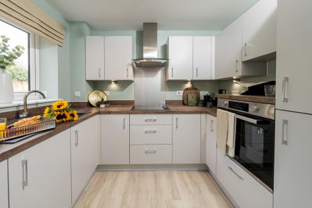 1 bedroom retirement property to rent - Photo 4
