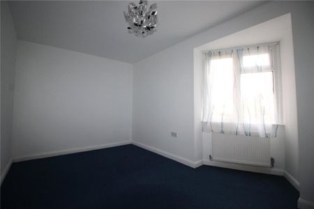 2 bedroom maisonette to rent - Photo 4