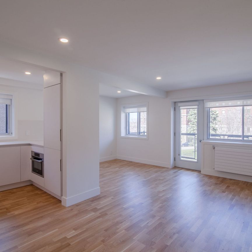 4590 Chemin Queen Mary - Photo 1