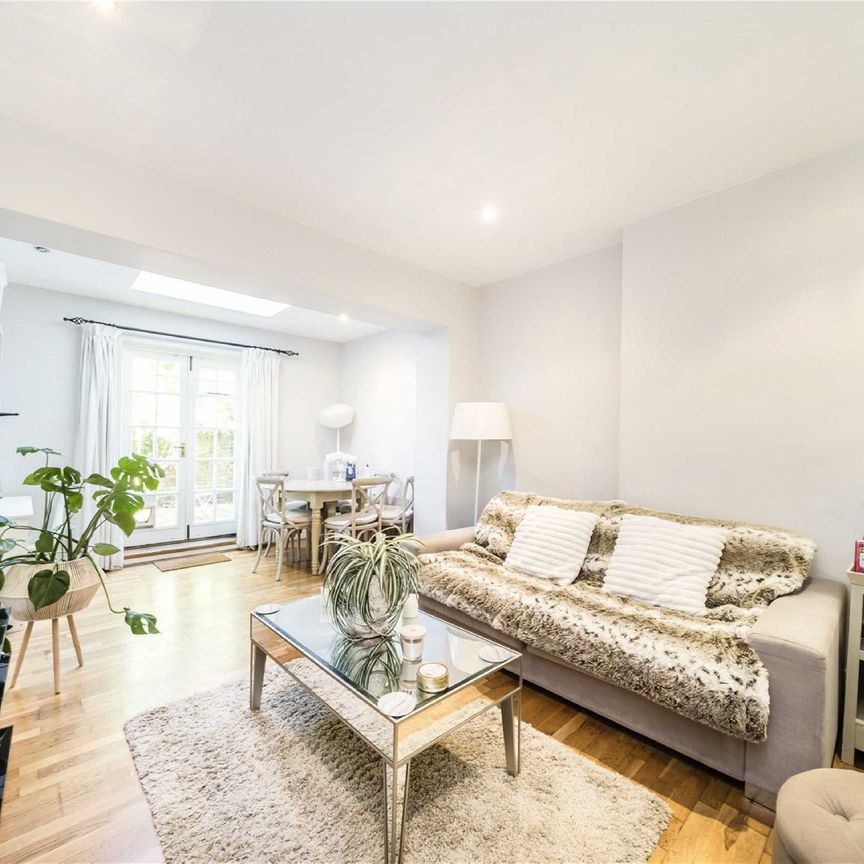 Anselm Road, Fulham, SW6, London - Photo 1