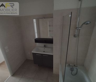 Location Appartement 3 pièces 61m² - Photo 4