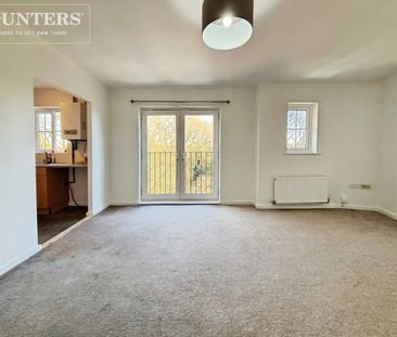 2 bedroom Flat To Let - Photo 2