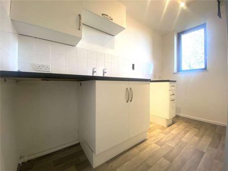 Wembdon Road, Bridgwater, Somerset, TA6 - Photo 4