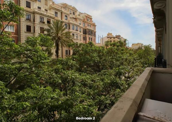 Avenida del Reino de Valencia, Valencia, Valencian Community 46005