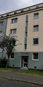 Gut geschnittene Singlewohnung mit großer Wohnküche - Photo 4