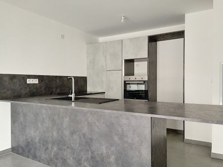 Location Appartement 3 pièces 71m² AJACCIO 20090 - Photo 5