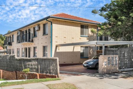 Unit 10/5A Henley Beach Road, Henley Beach South. - Photo 3