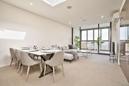 B15025/11 Bennelong Parkway, Wentworth Point - Photo 4