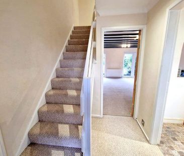 3 bedroom terraced house to rent - Photo 3