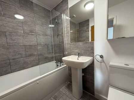 PETERBOROUGH - Photo 5