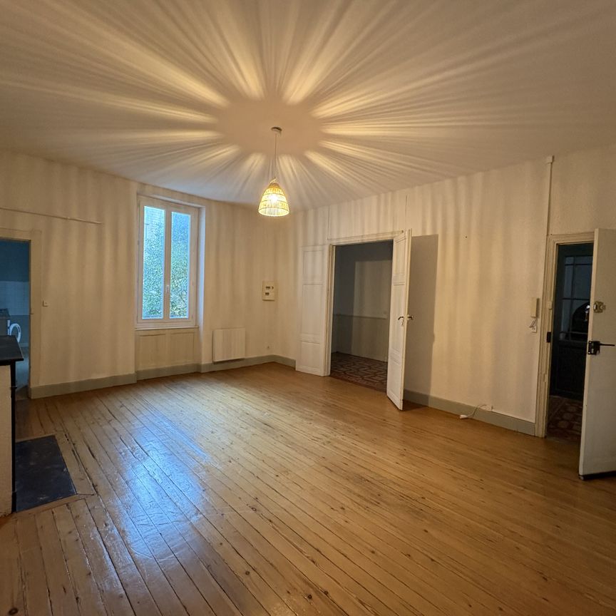 Location Appartement 2 pièces 67m² CASTELNAUDARY 11400 - Photo 1
