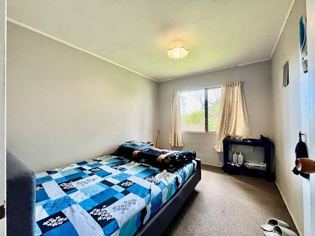 Lovely 3 Bedroom House in Papatoetoe - Photo 5