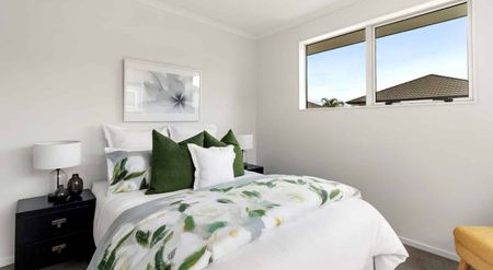 Exceptional Family Living in Prestigious Devonport - Photo 3