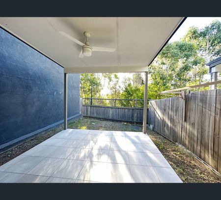 5 Woodroffe Cresent, Redbank Plains, Qld 4301 - Photo 5