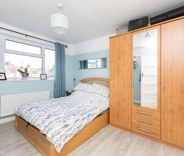 Spencers Road, Horsham, RH12 - Photo 5