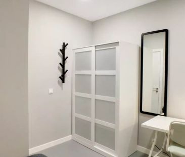 Room in a shared 5-bedroom apartment for rent in Ríos Rosas, professionals and students only - Photo 2