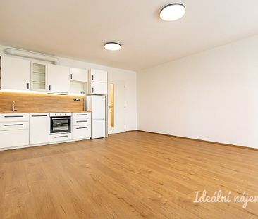 Pronájem bytu 1+kk 39 m² - Photo 2