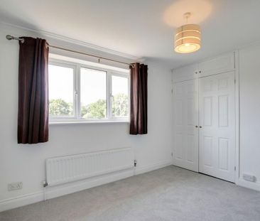 3 bedroom detached house to rent - Photo 4