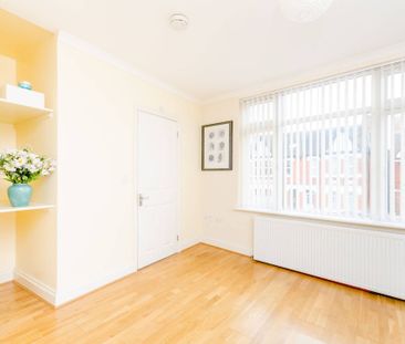 Welldon Crescent, Harrow, HA1 - Photo 2