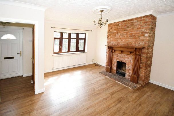 3 bedroom semi-detached house to rent - Photo 1