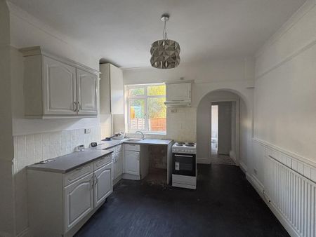 2 bedroom terraced house to rent - Photo 4