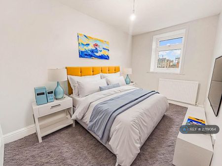 2 bedroom terraced house to rent - Photo 2