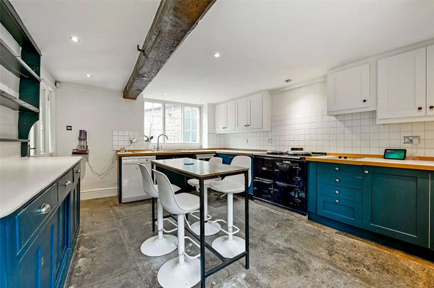 A charming Grade II Listed house - Photo 1