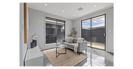 Perfect Family Living in Ideal Location! - Photo 2