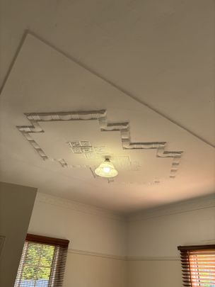 Stylish 3 Brm Home in Newtown - Photo 1