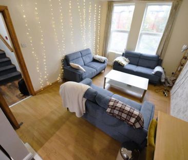 6 bedroom flat to rent - Photo 3