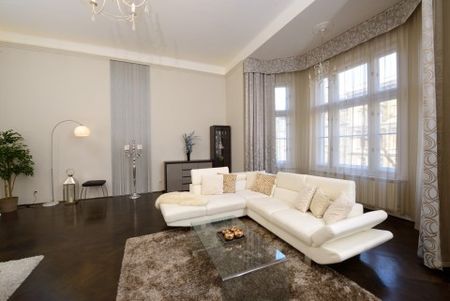 Liszt Ferenc Tér - Fotó 4