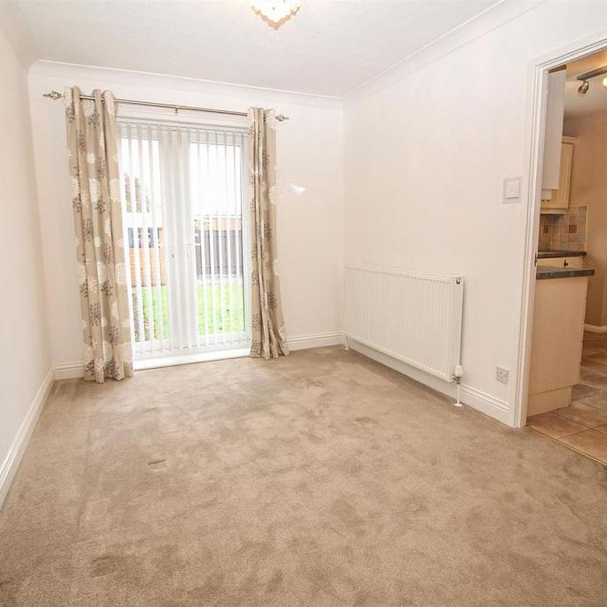 3 bedroom semi-detached house to rent - Photo 1