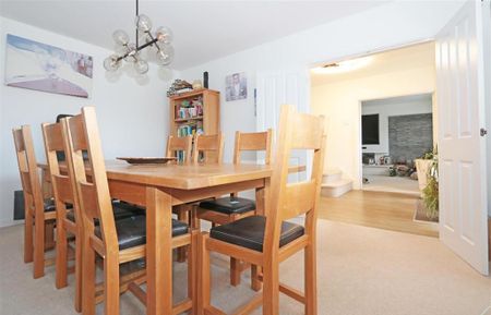 5 bedroom house to rent - Photo 3