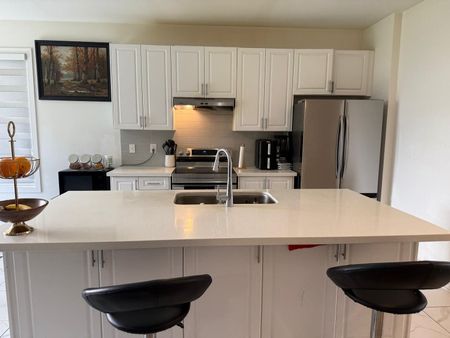 For Lease - 225 Flavelle Way, Peterborough, Ontario - Photo 2