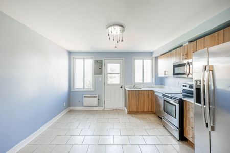 615 1re Avenue - Photo 3