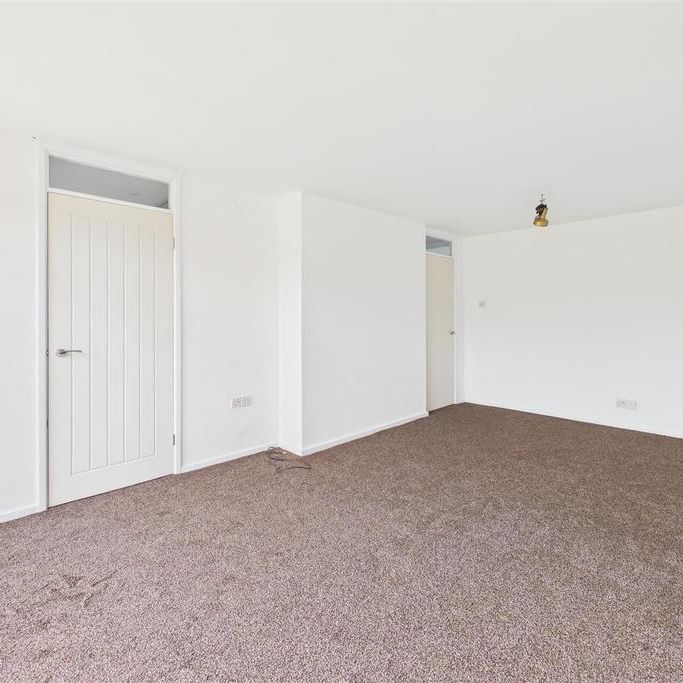 2 bedroom semi-detached bungalow to rent - Photo 1