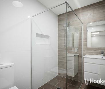 Fantastic 3 Bedroom Home - The Ponds Catchment! - Photo 1