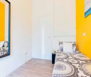 Viale Alfredo Oriani, Bologna, Emilia-Romagna 40137 - Foto 5