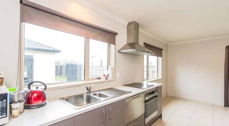 City Centre - 3 bedrooms - Photo 2
