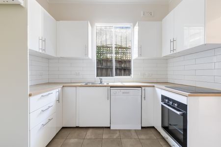 815 Bourke Street, Redfern NSW 2016 - Terrace For Rent | Domain - Photo 3