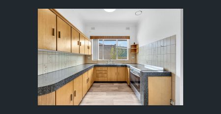 Hi, I'm Space, Comfort & Easy Living with Charming Backyard Garden - Photo 4