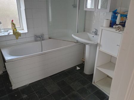 3 Bed Semi-Detached House, Speedwell Road, BS5 - Photo 5