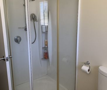 Quiet and Private Modern Living - Photo 2