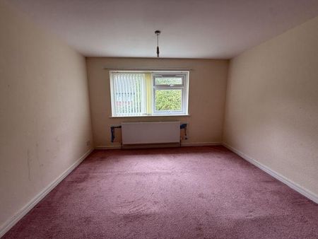4 bedroom detached house to rent - Photo 4